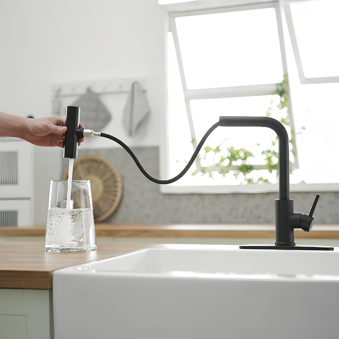1-teiliger schwarzer Küchenarm – Commercial Kitchen Faucets Bewertung und Preis